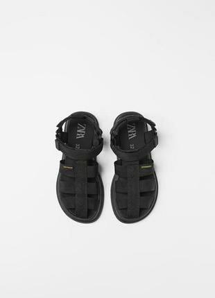 Босоніжки від zara