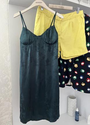 Нарядное платье в бельевом стиле shein