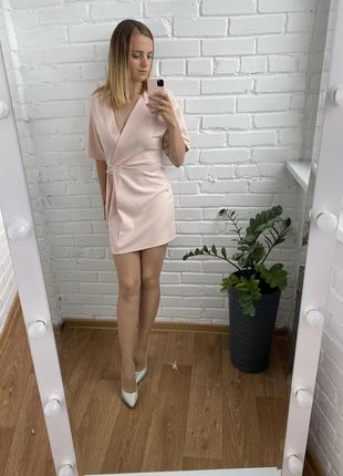 Ніжна рожева сукня3 фото