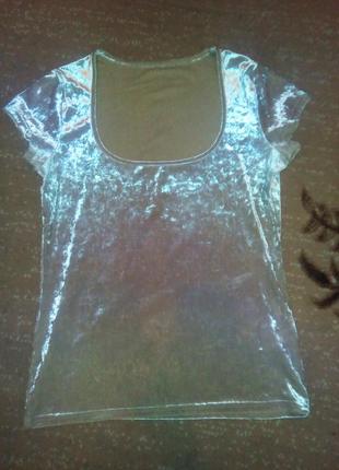 Бархатная футболка чисто бежевого цвета