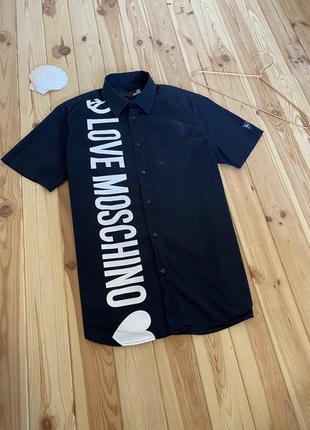 Рубашка - тенниска love moschino с большим логотипом