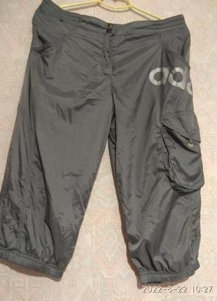 Спортивний костюм adidas (штани-бриджі), размер46-48рост168-170
