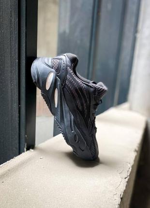 Кросівки adidas yeezy boost 700 black5 фото