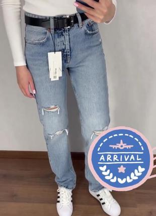 Zara прямые джинсы с разрезами straight fit