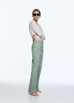 Zara прямые джинсы с разрезами