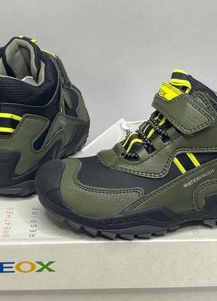 Дитячі утеплені черевики geox savage waterproof 27-32 р демісезонні водонепроникні євро зи...