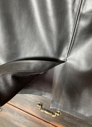Новая базовая чёрная юбка карандаш по колено от mango из эко кожи 52-54 р4 фото