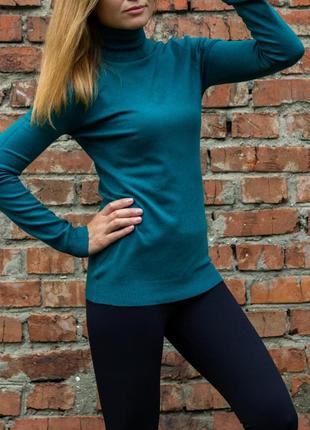 Базовий якісний однотонний гольф італійського виробництва, смарагдовий