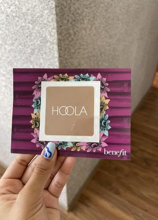 Матовий бронзатор hoola від benefit