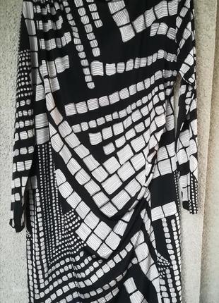 Сукня з довгим рукавом