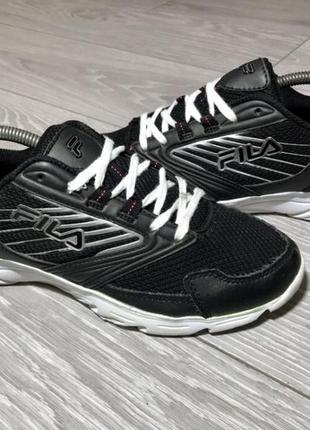 Кросівки fila чорні оригінал розмір 39 для бігу залу спорту сіткові