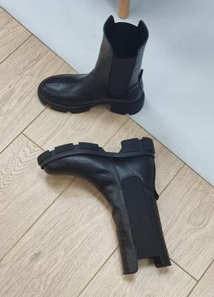Високі челсі черевики з італійської шкіри жіночі6 фото