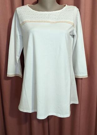 Трикотажная туничка с шитьем