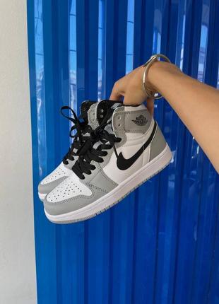 Кросівки жіночі nike air jordan retro 1 smoke grey/кроссовки женские найк аир джордан рэтро 1