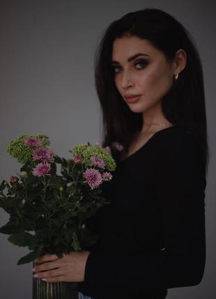 Чорна базова кофта з довгим рукавом