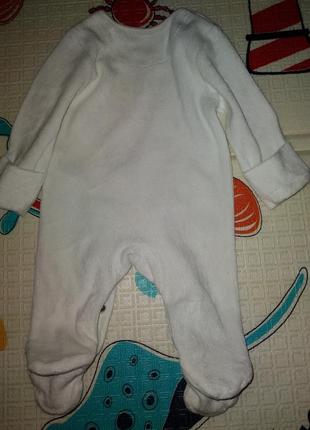 Велюровий чоловічок для новонародженої дитини2 фото