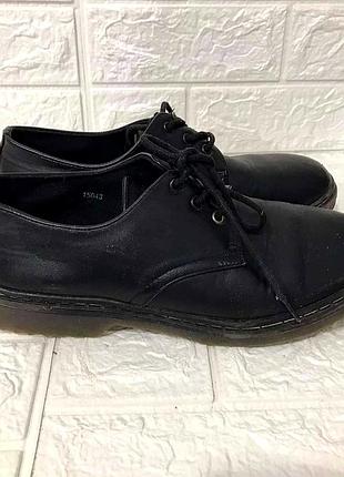 Мужские туфли 25,5 см.