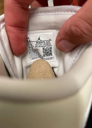 Оригінал! кросівки jordan taupe 1 mid coconut milk3 фото