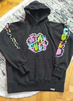 Стильное черное худи staycold apparel с принтом на груди и рукавах