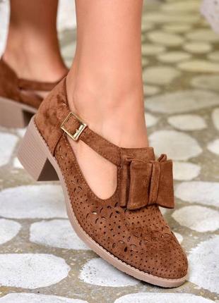 Акція! замшеві босоніжки, туфлі лофери з перфорацією.