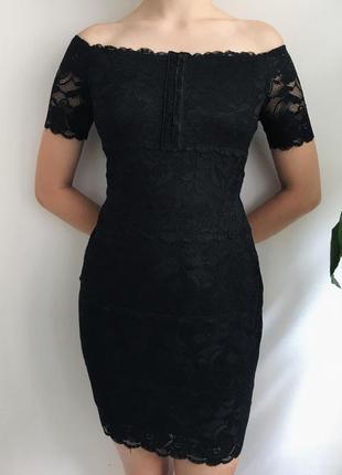 Маленька чорна сукня guess