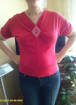 Продам гарну футболку 44 розміру