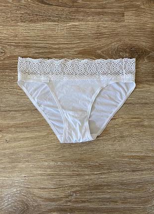 Классные, белые трусики
