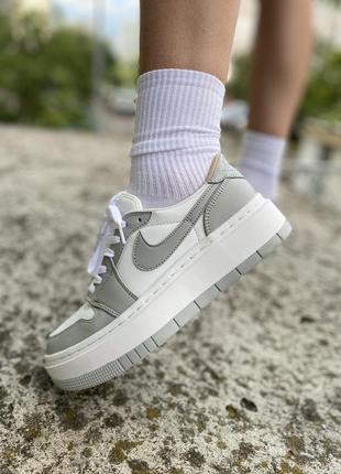 Nike air jordan 1 lv8d elevated wolf grey новинка жіночі масивні сірі кросівки найк джордан на високій підошві серые массивные женские кроссовки