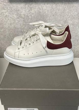 Кросівки жіночі/кросівки alexander mcqueen oversized sneakers3 фото