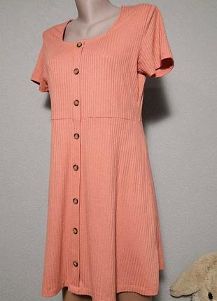 Актуальное платье в рубчик gap