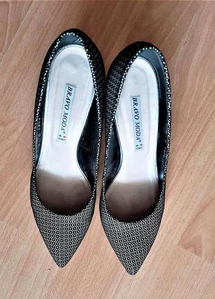 Туфлі bravo moda (польща) , 39 розмір