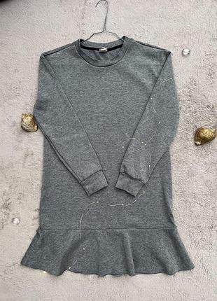 Плаття з рукавами