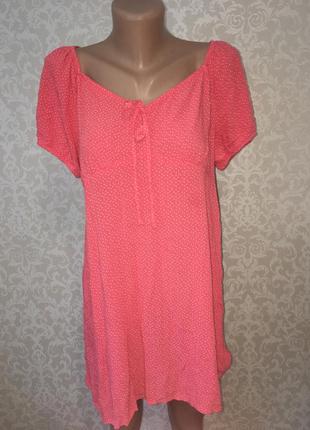 Ніжна туніка в дрібний горошок