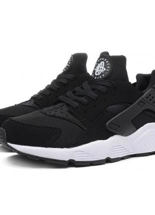 Жіночі кросівки nike huarache (чорно/білі), момент ‼️