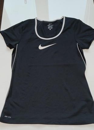 Спортивна футболка жіноча nike dri fit , розмір м2 фото