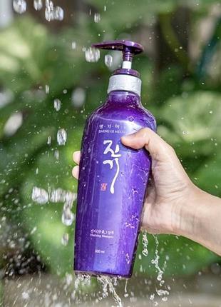 Восстанавливающий шампунь daeng gi meo ri vitalizing shampoo 500 мл