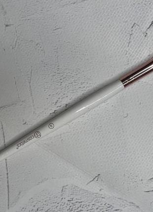 Кисть для консилера bh cosmetics 9 small flat concealer brush из набора rosé romance 12 piece brush