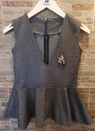 Костюм на дівчинку 10-12 років