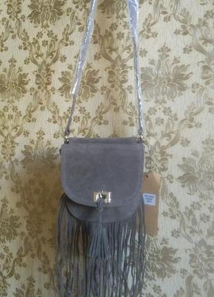 Новая маленькая сумочка под замш, серого цвета