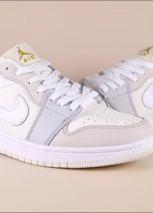 Женские кроссовки nike air jordan low beige4 фото