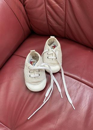 Дитячі зручні кросівки пінетки