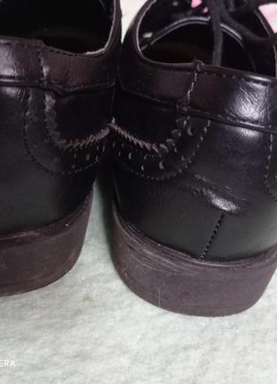 Х10. шкіряні чорни туфлі на завязках шнурівках комфортні якіснв гарнв унісекс оксфорди кожа шкіра4 фото