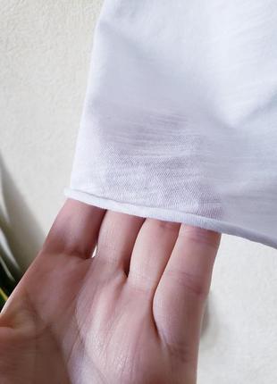 Люксовая белоснежная оверсайз футболка с не обработаными краями от премиального бренда  rich & royal7 фото