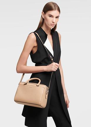 Сумка шкіряна dkny pebbled leather satchel r92dhd40 оригінал