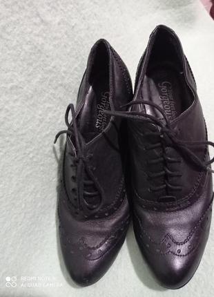 1  натуральные кожанные черные туфли оксфорды на высоком устойчивом каблуке кожа шкіра3 фото
