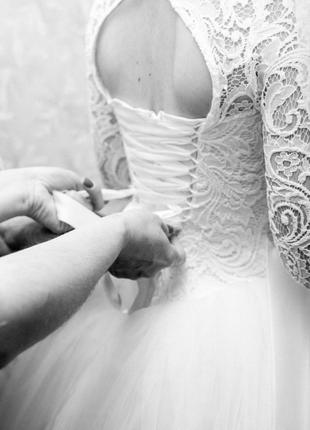Шикарна весільна сукня4 фото