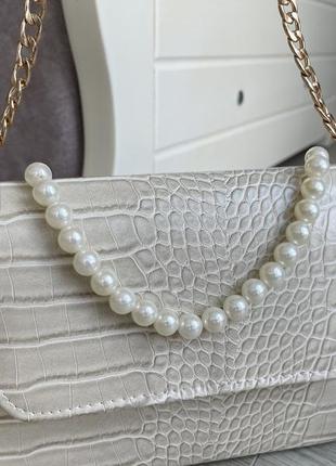 М'яка сумка з перлами на ланцюжку3 фото