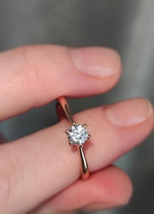 Минималистичное кольцо камень xuping позолота по 19 р2 фото