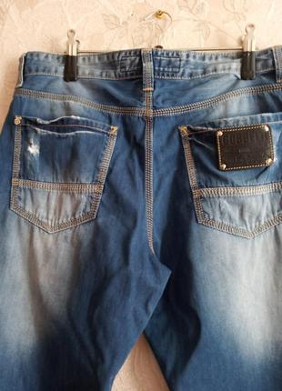 Класні джинси з потертостями cobbelti8 фото
