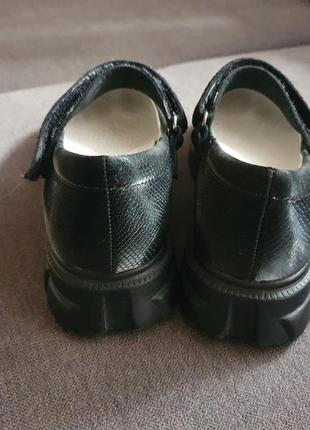 Туфлі класичні, шкільні для дівчинки 32 р-р, 20 см устілка4 фото